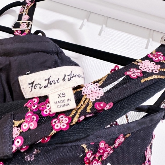 For Love & Lemons Jean Mini Dress Sequin Embellished
Tulle Cherry Blossom XS - Picture 8 of 12